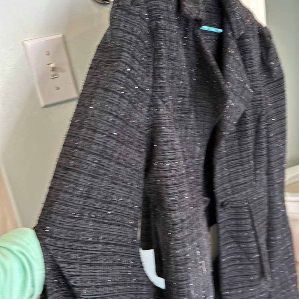 Very Unique Black Cape Jacket - image 7